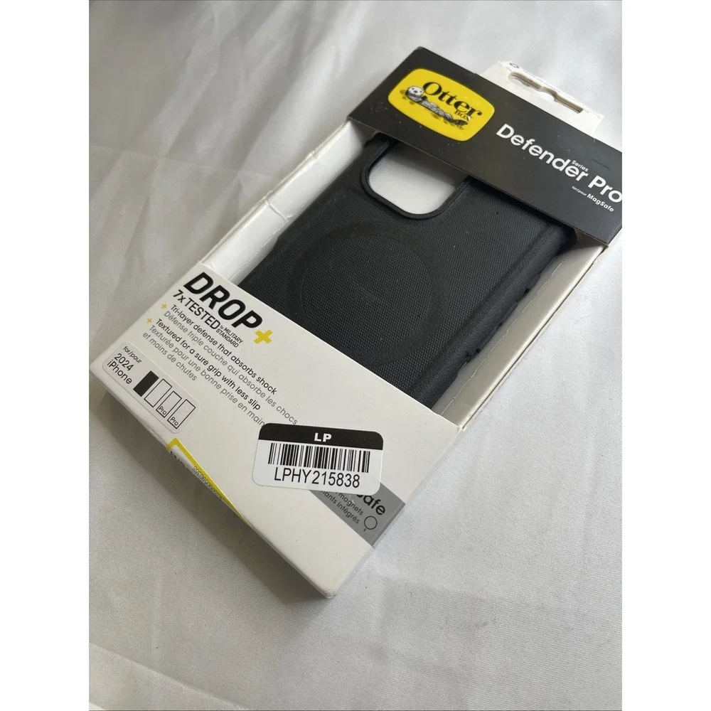 OTTERBOX Defender PRO Phone 2024 16 MagSafe Black Drop Tested 7x Case NEW